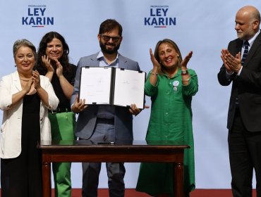 «Ley Karin»: Presidente Boric promulga iniciativa que sanciona el abuso y el acoso laboral