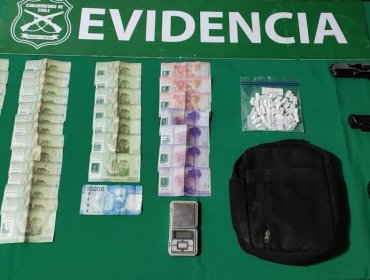 Detienen a hombre que portaba armamento, droga y dinero en efectivo en San Antonio