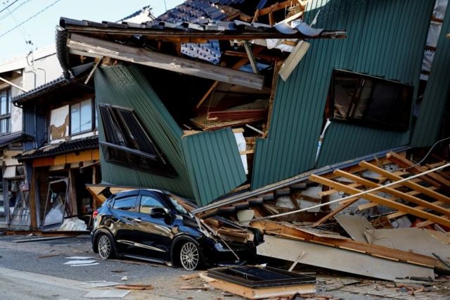 Aumentan a 126 los fallecidos del terremoto de magnitud 7,6 en Japón