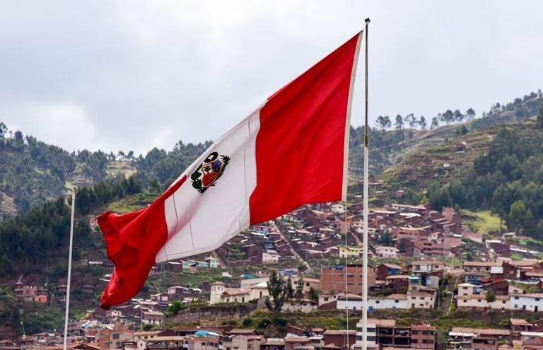 Perú declara en emergencia la frontera norte del país ante aumento de la violencia en Ecuador