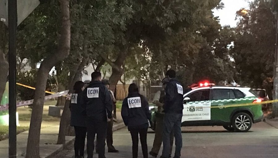 En riesgo vital se encuentra un hombre tras ser baleado por la espalda en Maipú