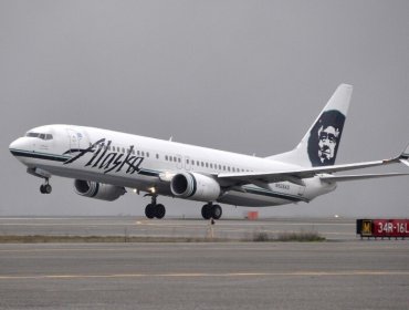 Insólito: United y Alaska Airlines descubren pernos sueltos en puertas de sus aviones