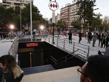 Luego de 1.500 días cerrado, autoridades reinauguraron el acceso a la estación Baquedano del Metro de Santiago