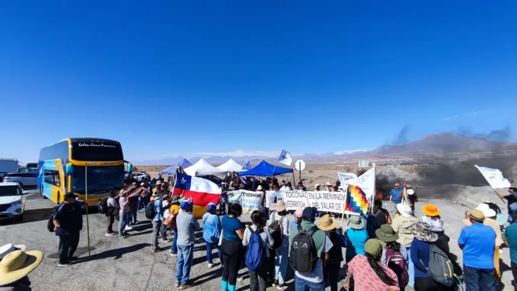 SQM suspende faenas en el Salar de Atacama por bloqueo de accesos