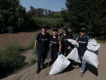 Retiran 5 toneladas de basura durante limpieza de la Playa Grande de Cartagena