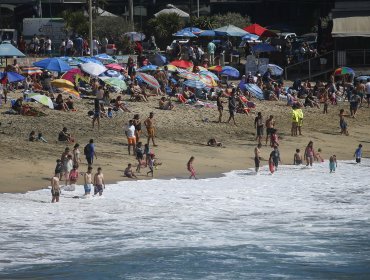 En 200% aumentan multas por consumo de alcohol en playas de la región de Valparaíso