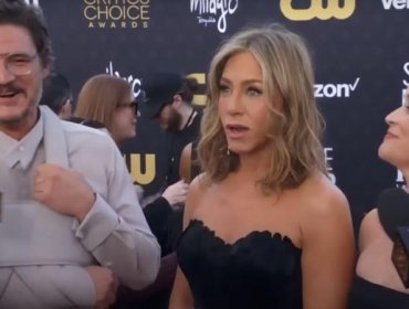 Pedro Pascal y Jennifer Aniston protagonizan tierno gesto en los Critics Choice Awards