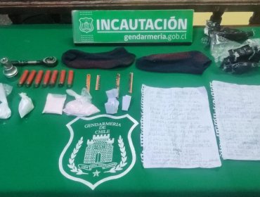Decomisan armas, municiones y droga tras lanzamientos de sendos "pelotazos" en las cárceles de Los Andes y San Felipe