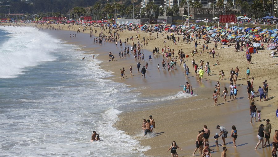 Viña del Mar cierra la primera quincena de verano destacando masiva presencia de turistas de la región Metropolitana y de Argentina