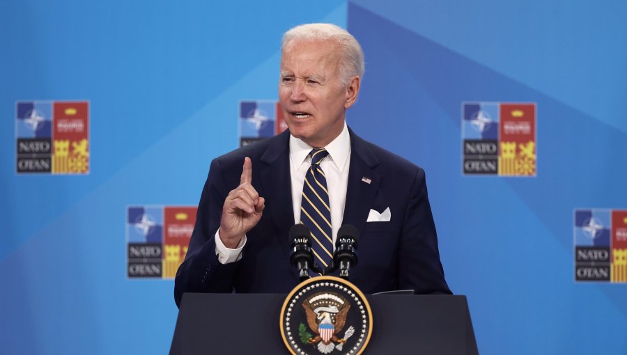 Los tres principales precandidatos presidenciales republicanos se impondrían a Joe Biden en las elecciones, según encuesta