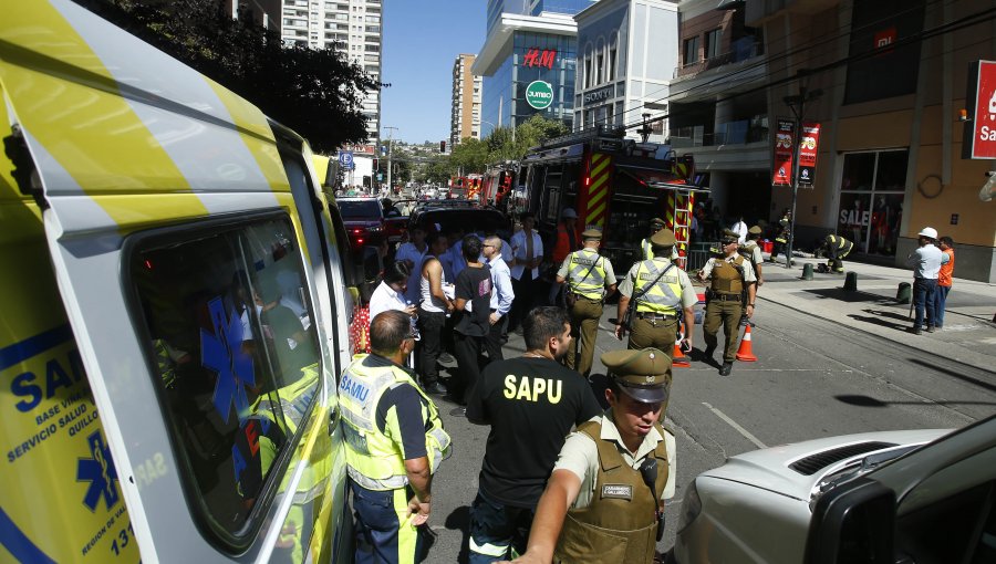 38 afectados, 9 derivados a Urgencia y una investigación en curso: lo que se sabe de la emanación tóxica en el Boulevard del Mall Marina de Viña