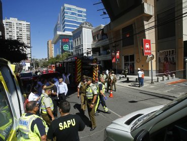 Seremi de Salud prohíbe el funcionamiento del local donde se originó la emergencia química en el Boulevard del Mall Marina de Viña