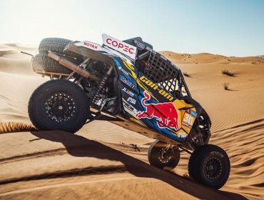 Francisco "Chaleco" López consigue segundo lugar en la novena etapa y vuelve a recortar distancias en el podio del Rally Dakar 2024