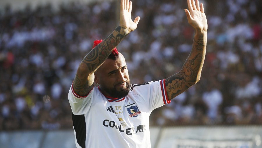 Blanco y Negro acordó avanzar en las negociaciones para concretar el regreso de Arturo Vidal a Colo-Colo