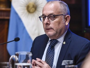 Embajador de Argentina en Chile negó haber dicho que las relaciones con nuestro país "son un desastre"