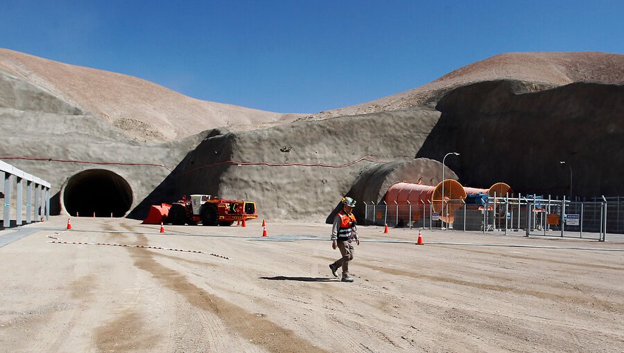 Sociedad Nacional de Minería califica de "graves e incomprensibles" los dichos de la ministra de Medio Ambiente