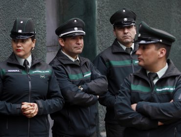 Tras recibir amenazas, Gendarmería ordena a sus funcionarios no utilizar el uniforme institucional en la vía pública