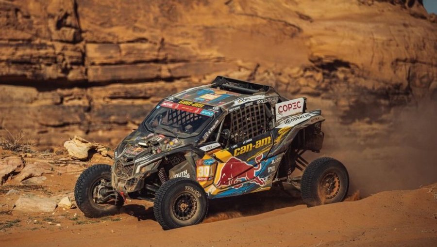 Francisco "Chaleco" López se quedó sin podio al culminar cuarto en el Rally Dakar 2024