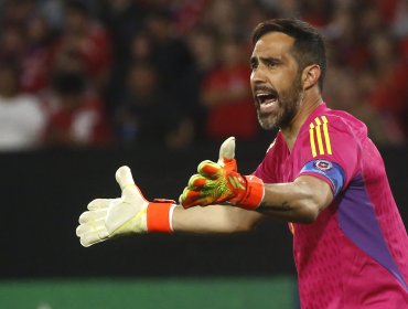 Claudio Bravo pidió "respeto y educación" a jugadores de Chile sub-23 tras derrota ante Perú