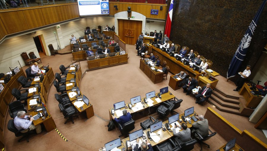 Senado decidió postergar la votación de la ley corta de isapres y discusión se retomará el lunes 29