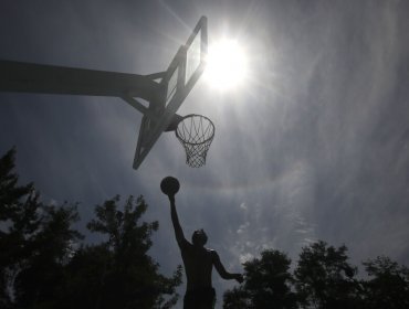 Declaran alerta roja ante pronóstico de “calor extremo” para las regiones Metropolitana y O’Higgins