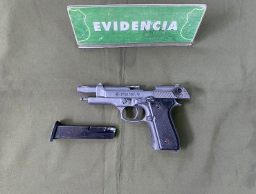 Adolescente de 16 años es detenido por porte y tenencia de arma adaptada para el disparo en Playa Ancha
