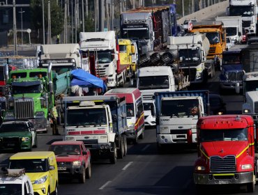 Camioneros descartan "por el momento" recurrir a un paro hasta tener una respuesta del Gobierno