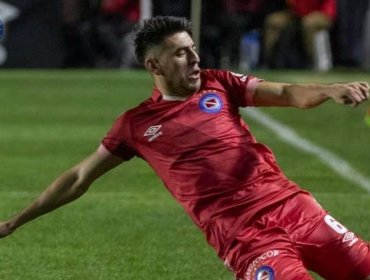 Argentinos Juniors rechazó una oferta de Colo-Colo para sumar al defensor Lucas Villalba