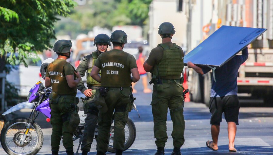 Segunda casa-discoteca es desalojada en Barrio Yungay en Santigo