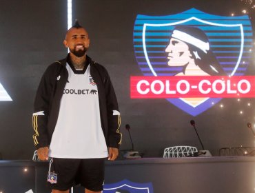 Colo Colo presenta su nueva camiseta para la temporada 2024