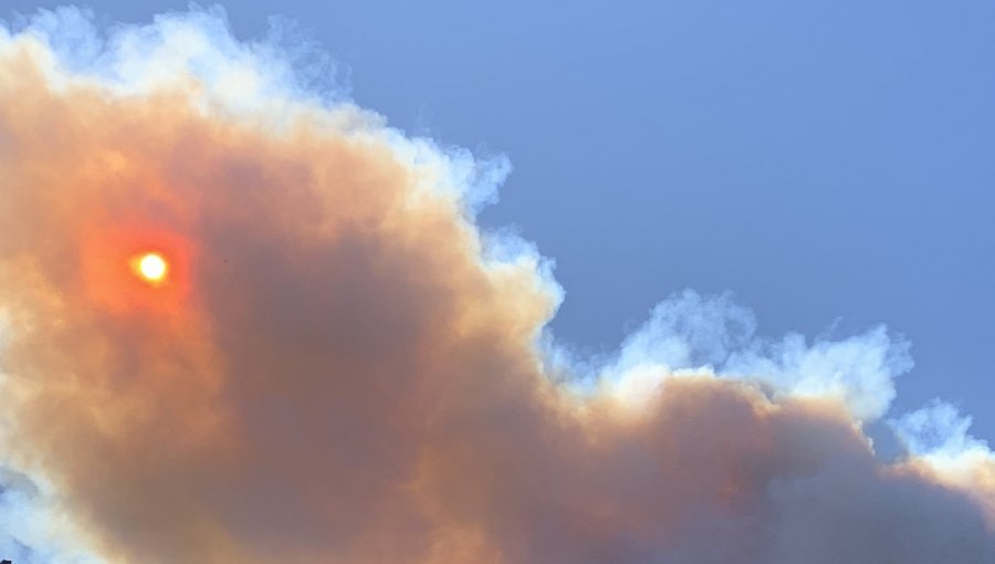 Así se ven los cielos de algunas comunas por voraces incendios forestales que afectan a la región de Valparaíso