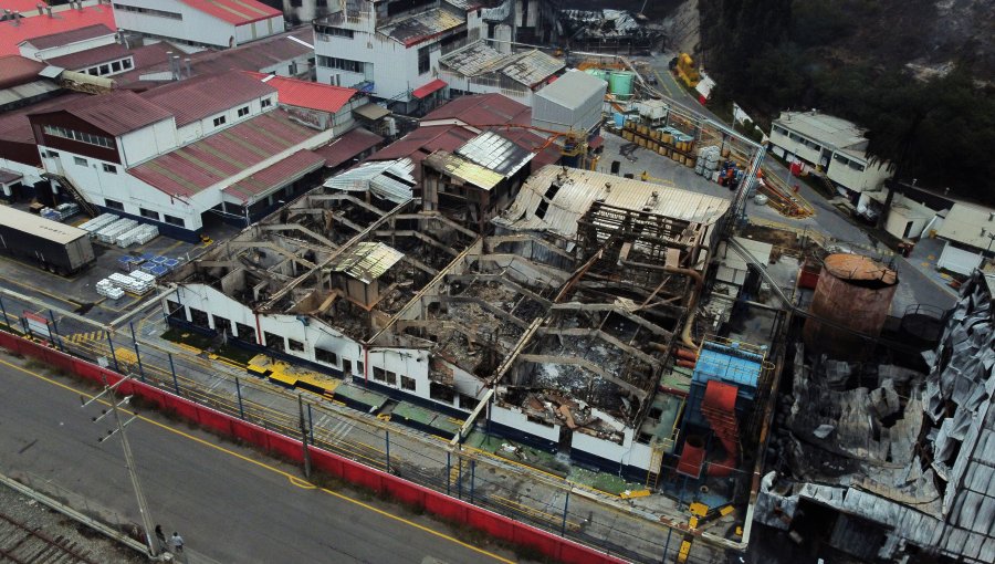 Industrias afectadas por incendios en el sector El Salto de Viña del Mar cuantifican millonarias pérdidas