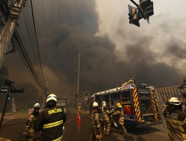 Delegada presidencial de Valparaíso confirma que fallecidos en incendios aumentaron a 64