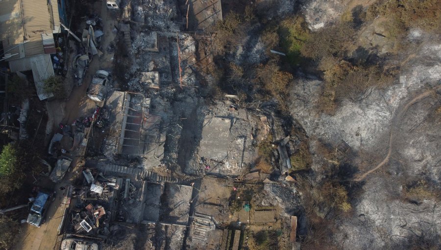 Siete establecimientos educacionales de la región de Valparaíso sufrieron daños por los incendios