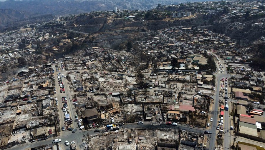 Incendios en la región de Valparaíso: Fiscal aclara que no existen informes que den cuenta de acelerantes en los lugares periciados