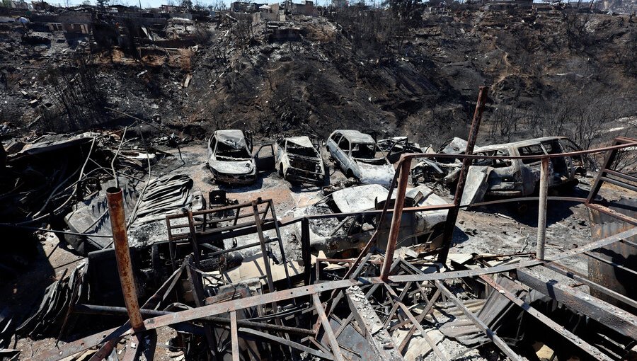 Confirman intencionalidad en incendios de la región de Valparaíso: peritajes corroboran el uso de parafina y bencina en la zona