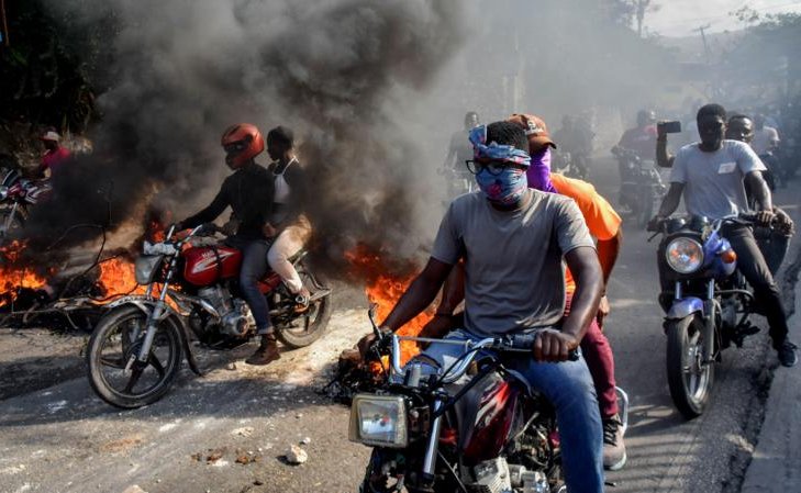 Por qué Haití lleva más de 2 años sin presidente y las protestas violentas que eso genera