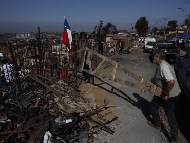 MOP retira 650 toneladas de escombros en la zona afectada por los incendios en Valparaíso