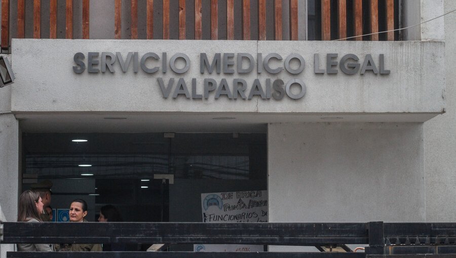 Fallecidos en incendios en la región de Valparaíso se mantienen en 131 y cuerpos identificados aumentan a 83