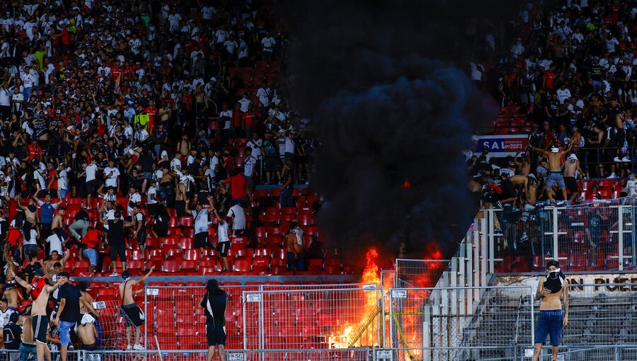 Encuentro entre Colo Colo y Huachipato debió ser suspendido por incidentes en el estadio Nacional