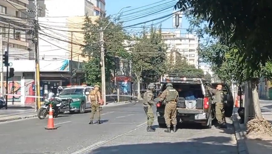 Gope de Carabineros activa procedimiento por maleta de viaje en pleno centro de Viña del Mar