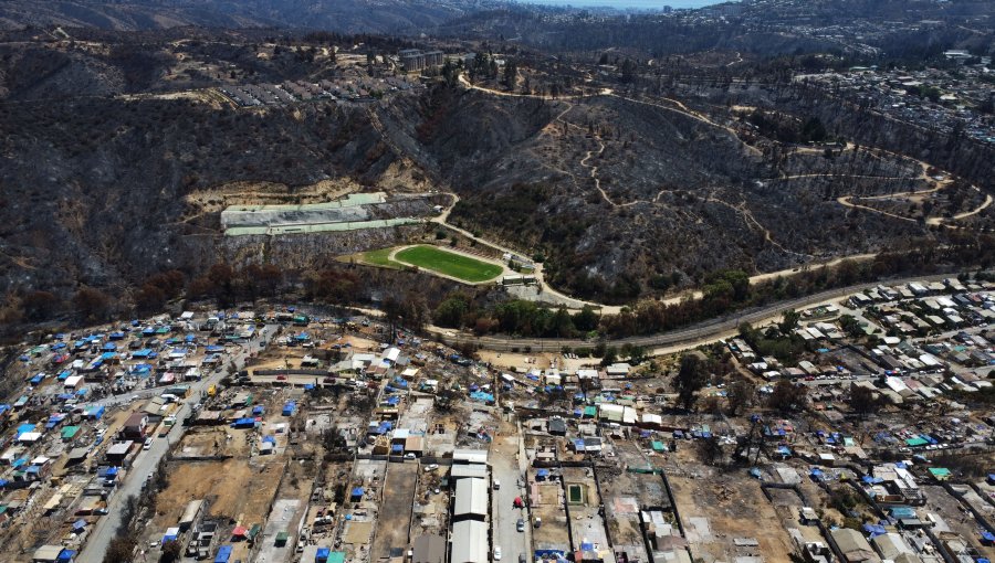 Anuncian fin de restricción de circulación para vehículos particulares en zonas afectadas por incendios en la región de Valparaíso