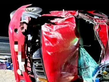Fatal volcamiento en Antofagasta: Accidente vehicular deja dos fallecidos y tres heridos en Ruta 5 Norte