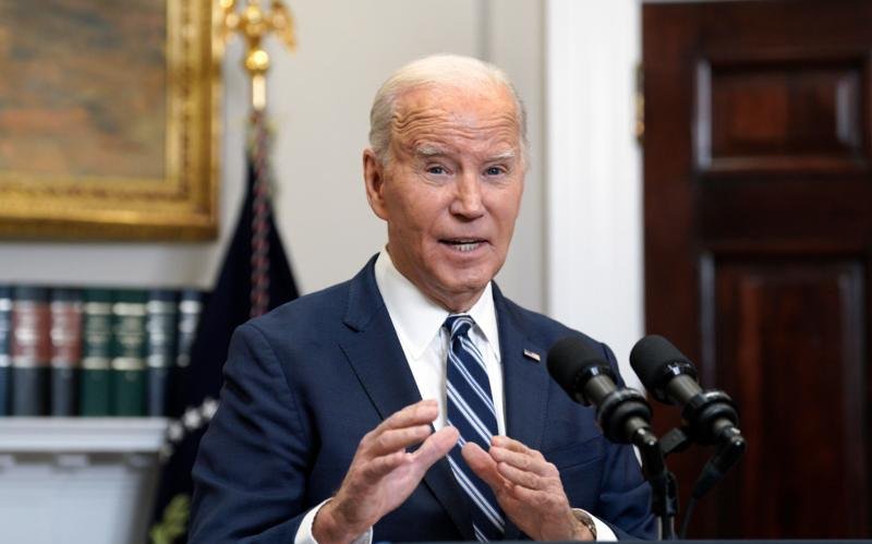 Biden dice que "no hay duda" de que la muerte de Navalny fue "consecuencia de algo que hicieron Putin y sus secuaces"