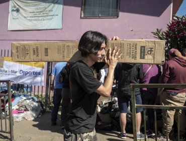 "Necesitamos voluntarios": Autoridades piden ayuda para entregar mercadería en zona incendiada y hacen particular llamado a "mechones"