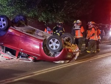 Siete lesionados deja volcamiento de vehículo menor en el paradero 4 de Calle Larga