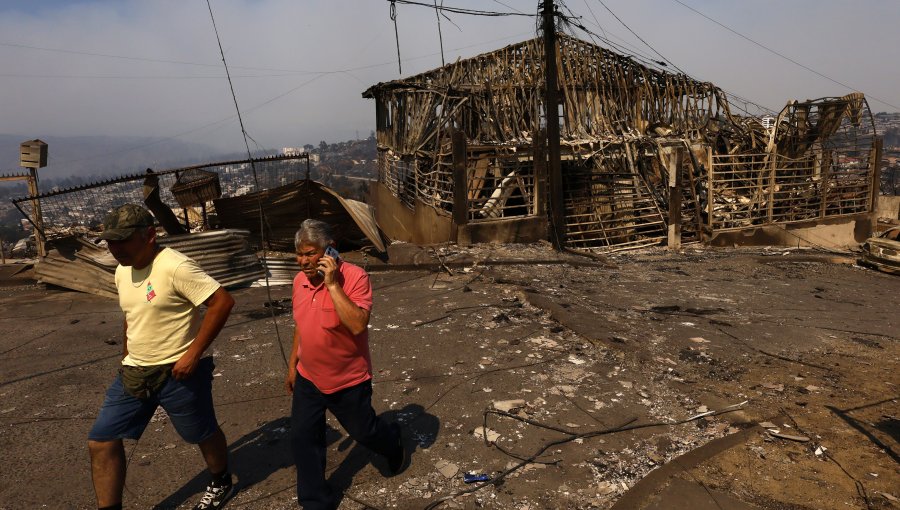 MOP confirma que serán 3 mil las viviendas que deberán ser demolidas tras los incendios en Viña del Mar, Quilpué y Villa Alemana