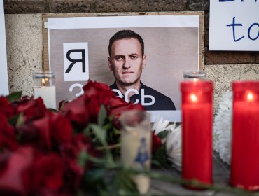 Cientos de personas despiden a Alexei Navalni: Kremlin aún no entrega el cuerpo