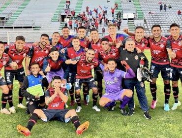Deportes Limache y debut soñado en Primera B: "Nos enorgullece quedar en la historia"