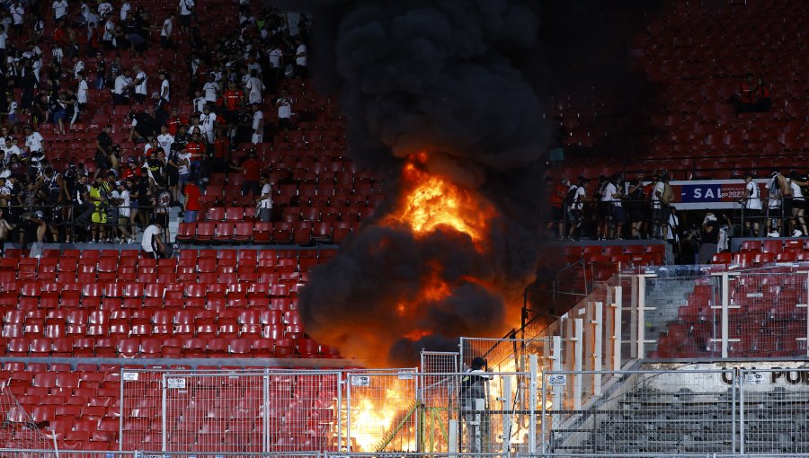 "Medida discriminatoria, arbitraria y facilista": Colo-Colo apelará a sanción contra 12.820 hinchas